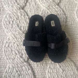 UGG Platform Slipper